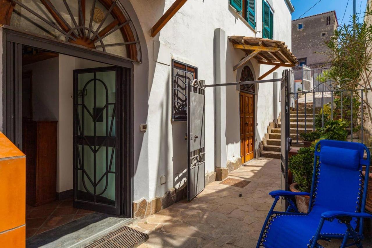 Villa Lamberti 蒙泰迪普罗奇达 外观 照片